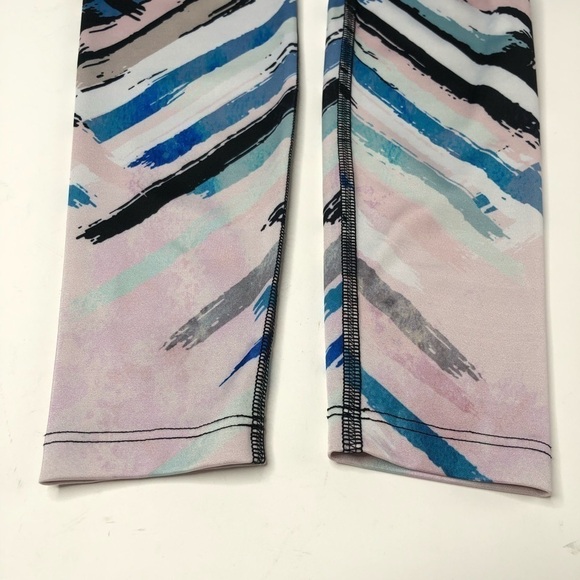 Beyond Yoga Chevron Blush Pink Blue Mint Black Watercolor Stripe Midi Leggings - Picture 9 of 15